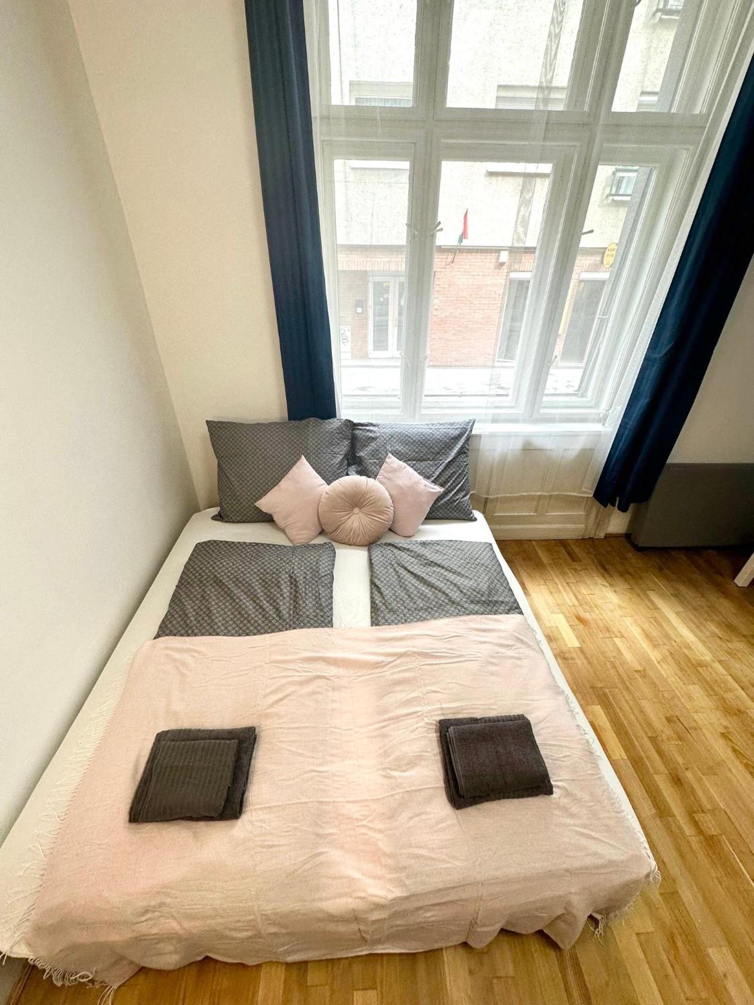 Elegant For 8 Person With Free Parking For 2 Cars Apartamento *